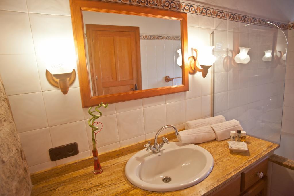 Finca Es Carbo Ses Salines  Chambre photo