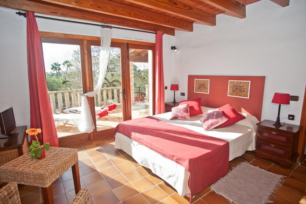 Finca Es Carbo Ses Salines  Chambre photo
